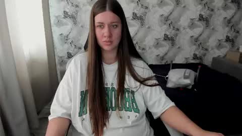 Snapshot of elisa_kollin chatting on July 16, 2026, 9:26 am Aletta Oushen online show from July 16, 2026, 9:26 am