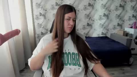 Snapshot of elisa_kollin chatting on July 18, 2026, 10:19 am Aletta Oushen online show from July 18, 2026, 10:19 am