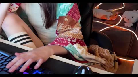 Elisa North online show from January 30, 2025, 12:59 pm