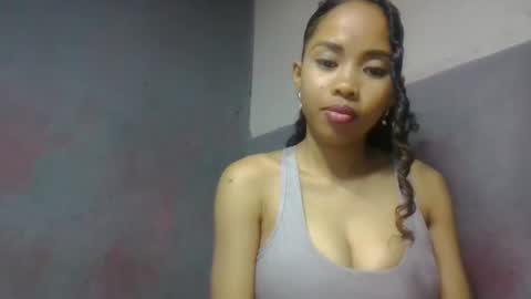 elisabethee online show from April 11, 2026, 7:18 pm