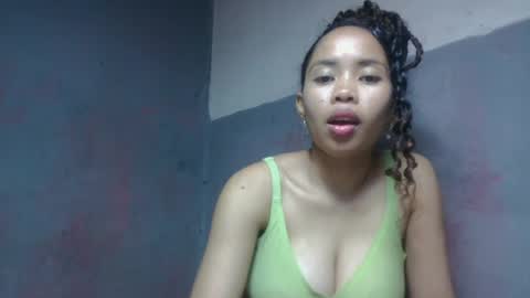 Snapshot of elisabethee chatting on June 19, 2026, 10:24 pm elisabethee online show from June 19, 2026, 10:24 pm
