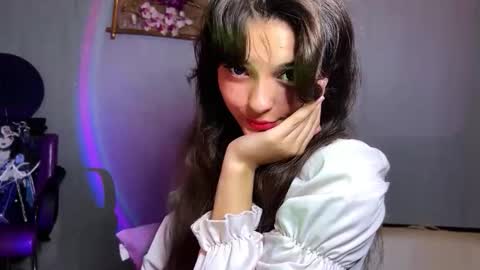 Elin online show from April 24, 2026, 2:41 pm