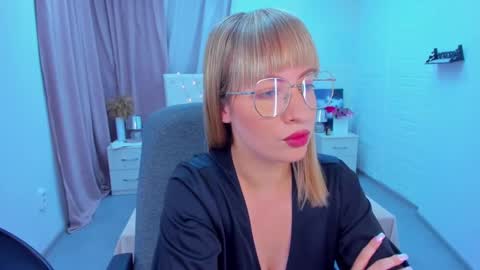 Snapshot of elisabethmills chatting on December 26, 2024, 4:58 pm Elisabeth online show from December 26, 2024, 4:58 pm