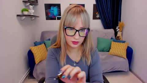 Snapshot of elisabethmills chatting on January 27, 2025, 6:52 pm Elisabeth online show from January 27, 2025, 6:52 pm