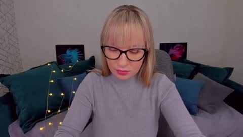 Snapshot of elisabethmills chatting on February 2, 2025, 11:40 am Elisabeth online show from February 2, 2025, 11:40 am