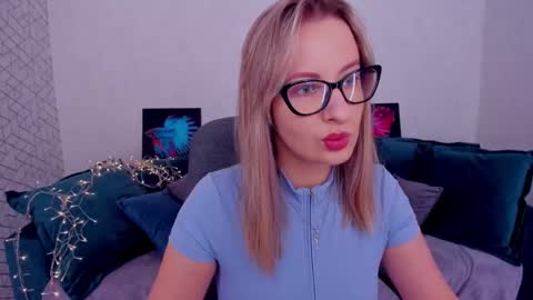 Snapshot of elisabethmills chatting on March 11, 2025, 11:23 am Elisabeth online show from March 11, 2025, 11:23 am