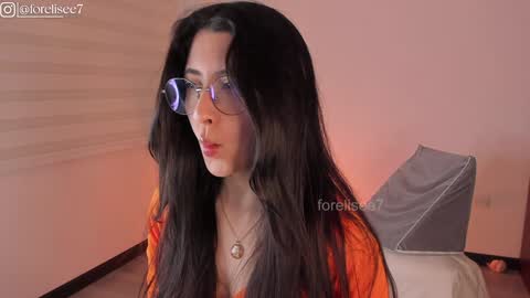 Snapshot of elise_77 chatting on January 24, 2025, 4:05 am Eli online show from January 24, 2025, 4:05 am