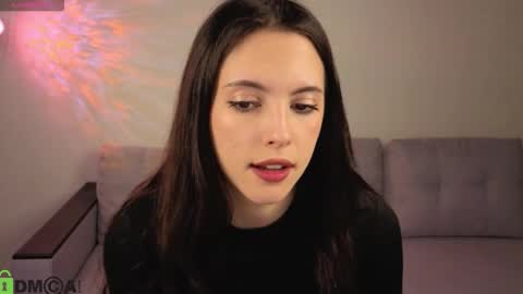 Elise online show from March 25, 2026, 9:15 am