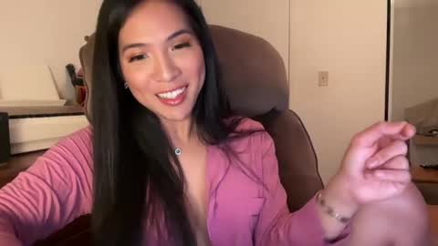 elisse00 online show from February 3, 2025, 1:09 am