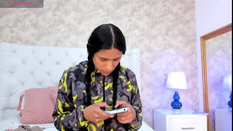 Snapshot of elizabet_taylor_ chatting on January 4, 2025, 1:53 pm Elizabet Taylor online show from January 4, 2025, 1:53 pm