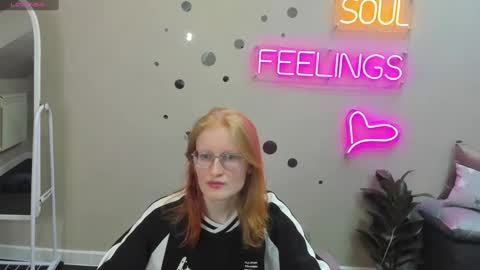 Snapshot of elizabeth_harpper chatting on January 17, 2025, 3:00 pm Elizabeth online show from January 17, 2025, 3:00 pm