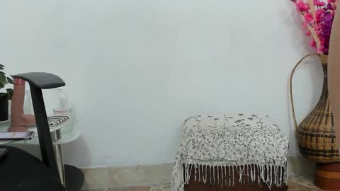 Elizabeth Mathure online show from October 9, 2025, 7:50 am