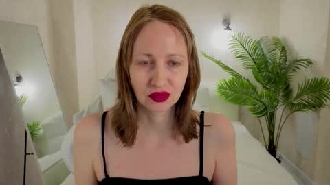 Elizabeth online show from March 25, 2026, 8:42 am