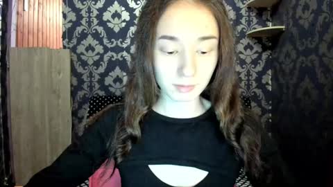 elizabethrice online show from December 20, 2024, 7:39 pm