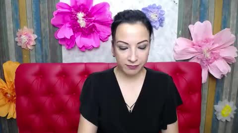 Snapshot of elizabethsho chatting on September 16, 2025, 5:47 pm ElizabethSho online show from September 16, 2025, 5:47 pm