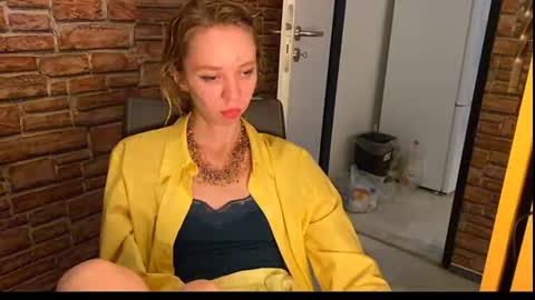 Eliza online show from July 4, 2026, 7:09 pm