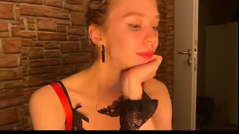 Eliza online show from July 5, 2026, 10:06 pm