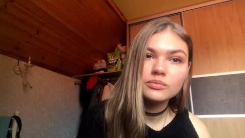 elizavernon online show from March 9, 2026, 10:19 am