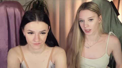 Snapshot of elizzza_ chatting on February 2, 2025, 3:28 pm elizzza_ online show from February 2, 2025, 3:28 pm