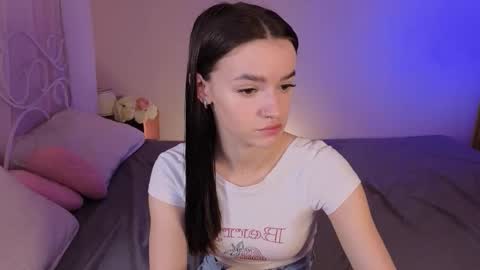 Snapshot of elizzza_ chatting on September 16, 2025, 5:08 am elizzza_ online show from September 16, 2025, 5:08 am
