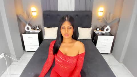 Snapshot of ella______ chatting on December 7, 2024, 4:25 pm Ella online show from December 7, 2024, 4:25 pm