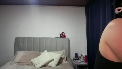 Ella  online show from April 23, 2026, 5:41 am