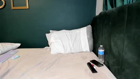 Ella online show from January 23, 2025, 7:22 am