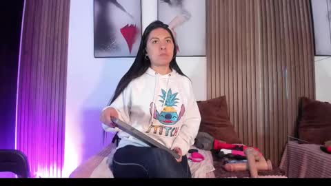 ella rouse online show from February 9, 2026, 12:42 pm