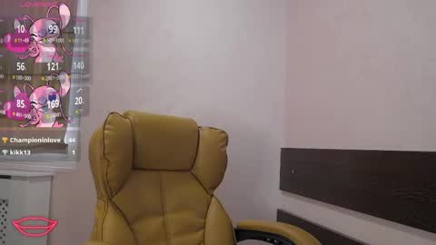 Ella online show from April 16, 2026, 6:14 am