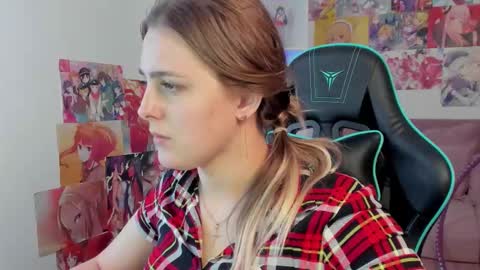 Snapshot of ellabells chatting on March 30, 2026, 12:28 pm EllaBells online show from March 30, 2026, 12:28 pm