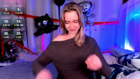 Ella online show from October 27, 2025, 3:49 pm