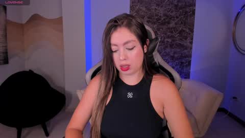 Snapshot of ellaclark chatting on February 28, 2025, 11:14 am EllaClark online show from February 28, 2025, 11:14 am