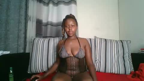 Snapshot of ellah_simone chatting on May 8, 2026, 9:42 pm ellah-simone online show from May 8, 2026, 9:42 pm