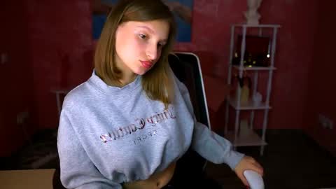 Ella online show from March 29, 2026, 5:13 pm