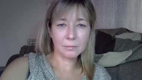 ellajohnsonx online show from October 5, 2025, 11:08 am