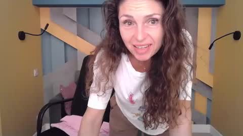Snapshot of ellalongs chatting on September 30, 2025, 11:37 am EllaLongs online show from September 30, 2025, 11:37 am
