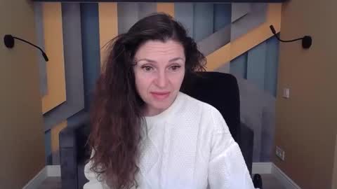 Snapshot of ellalongs chatting on October 19, 2025, 11:33 am EllaLongs online show from October 19, 2025, 11:33 am