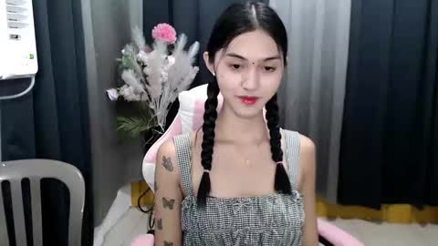 Snapshot of ellamiller69 chatting on April 7, 2026, 3:01 pm ELLA online show from April 7, 2026, 3:01 pm