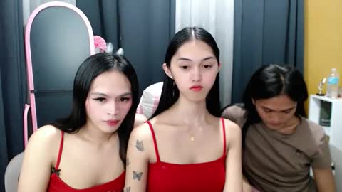 Snapshot of ellamiller69 chatting on April 14, 2026, 4:24 pm ELLA online show from April 14, 2026, 4:24 pm