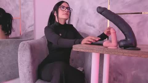  ella  online show from February 21, 2026, 10:38 am