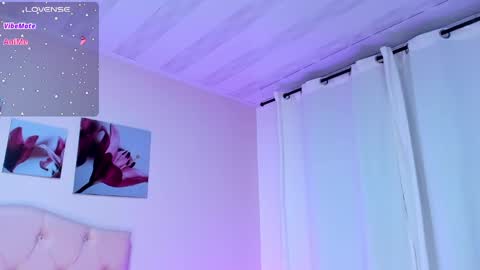 Snapshot of ellarosee_ chatting on December 5, 2024, 11:18 pm ellarosee_ online show from December 5, 2024, 11:18 pm