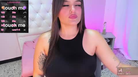 Snapshot of ellarosee_ chatting on February 18, 2025, 7:52 pm ellarosee_ online show from February 18, 2025, 7:52 pm