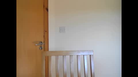 elle010843 online show from March 6, 2026, 10:56 am