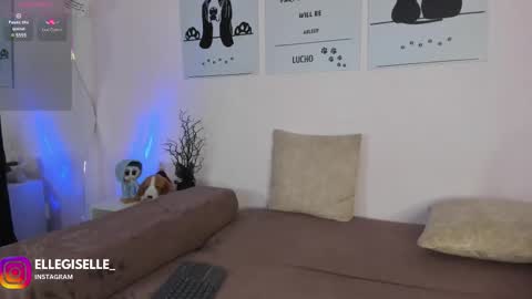 Yiss online show from November 2, 2025, 2:58 am