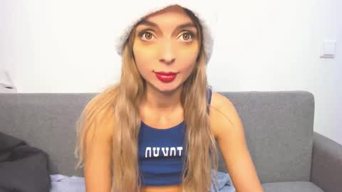 ellen_flow online show from December 17, 2024, 11:38 pm