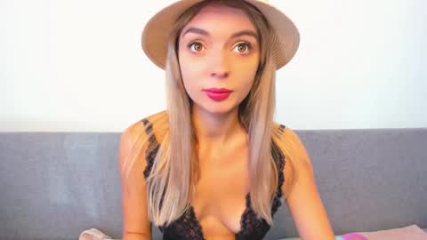 ellen_flow online show from March 9, 2025, 11:47 am