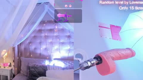 Snapshot of ellie_jhonson_ chatting on February 6, 2025, 6:02 pm Ellie Jhonson online show from February 6, 2025, 6:02 pm