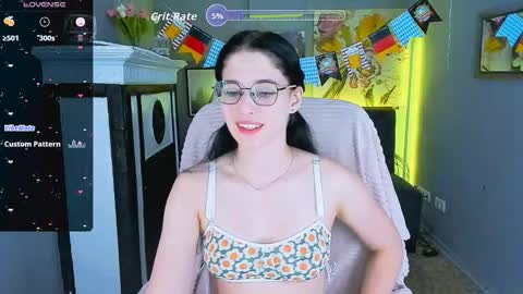 ellie_magic online show from September 21, 2025, 11:56 am