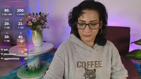 Snapshot of elliee1 chatting on March 8, 2025, 4:17 pm elliee1 online show from March 8, 2025, 4:17 pm