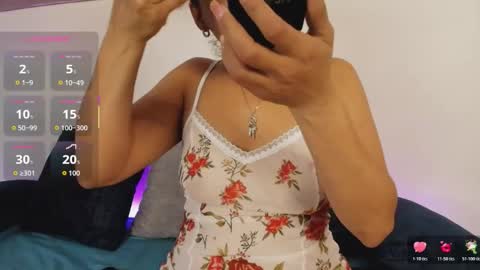 Snapshot of elliee1 chatting on November 5, 2025, 12:49 pm elliee1 online show from November 5, 2025, 12:49 pm